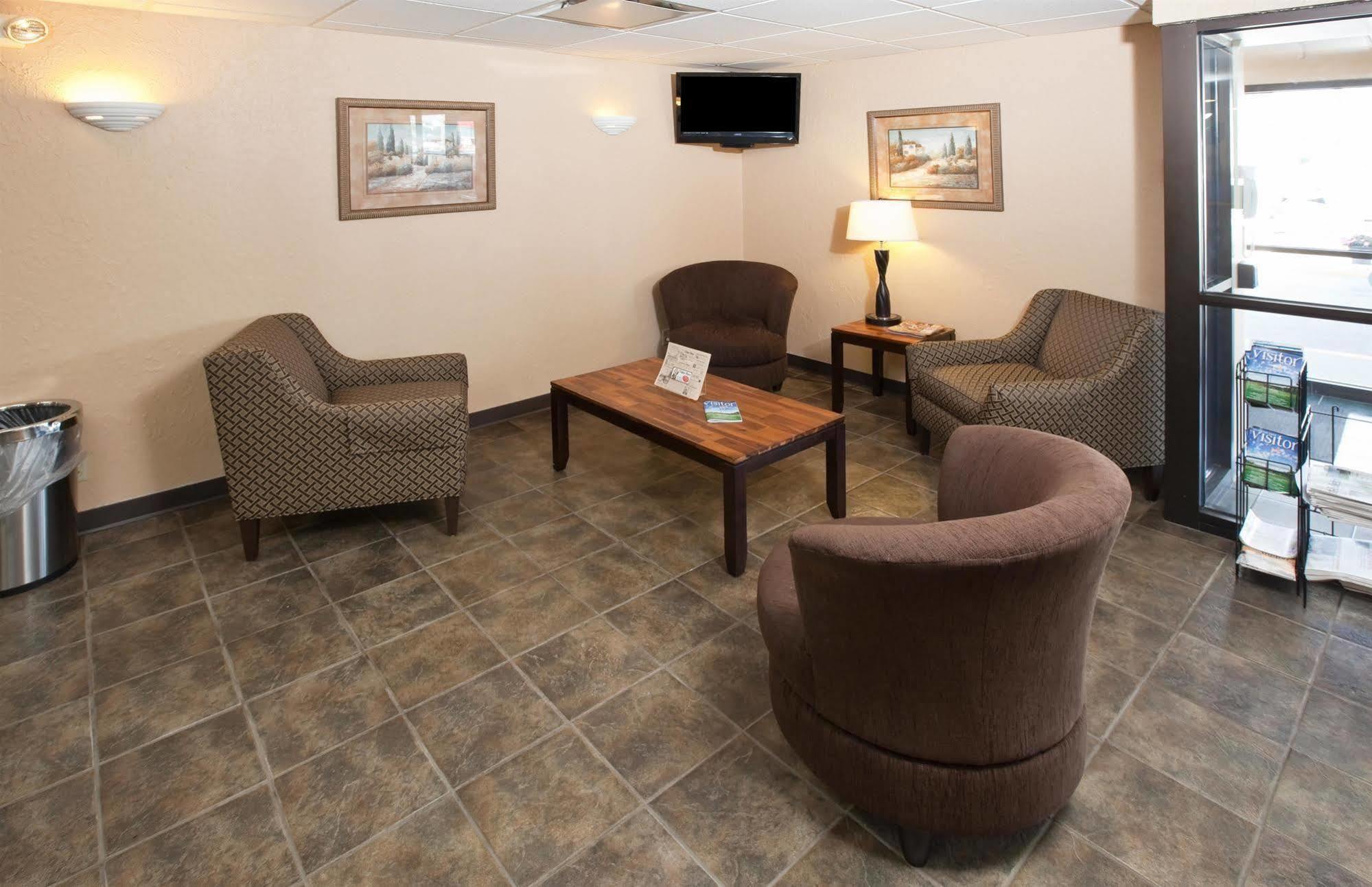 Med City Inn & Suites Rochester Mayo Clinic Area Exterior photo